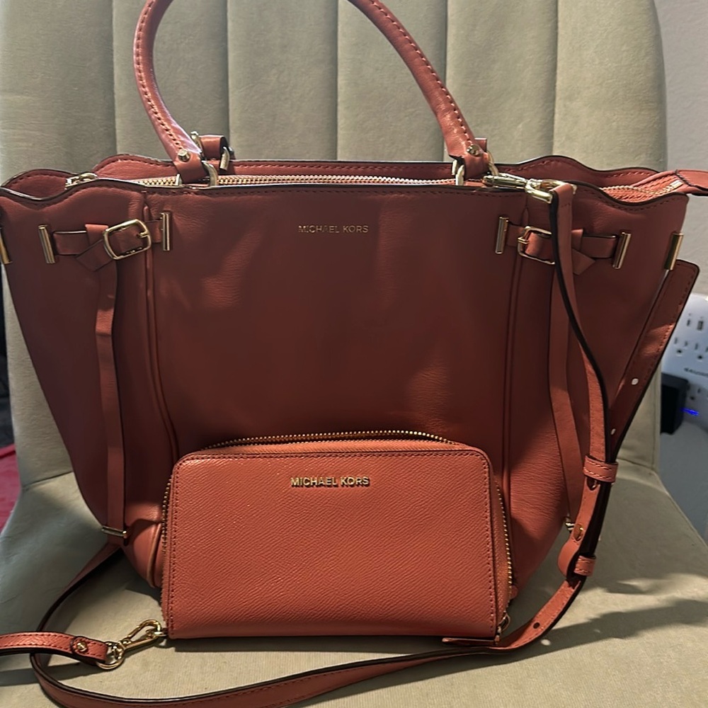 Michael kors purse and wallet